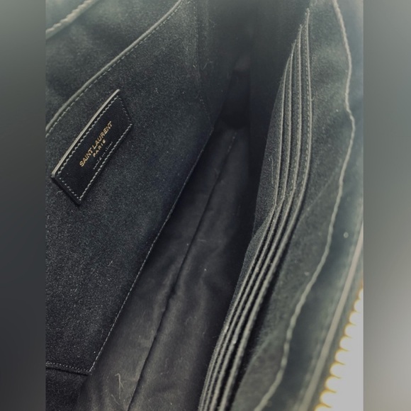 Saint Laurent Matelasse Chevron Zip
Clutch - Large Like New! - Picture 16 of 16